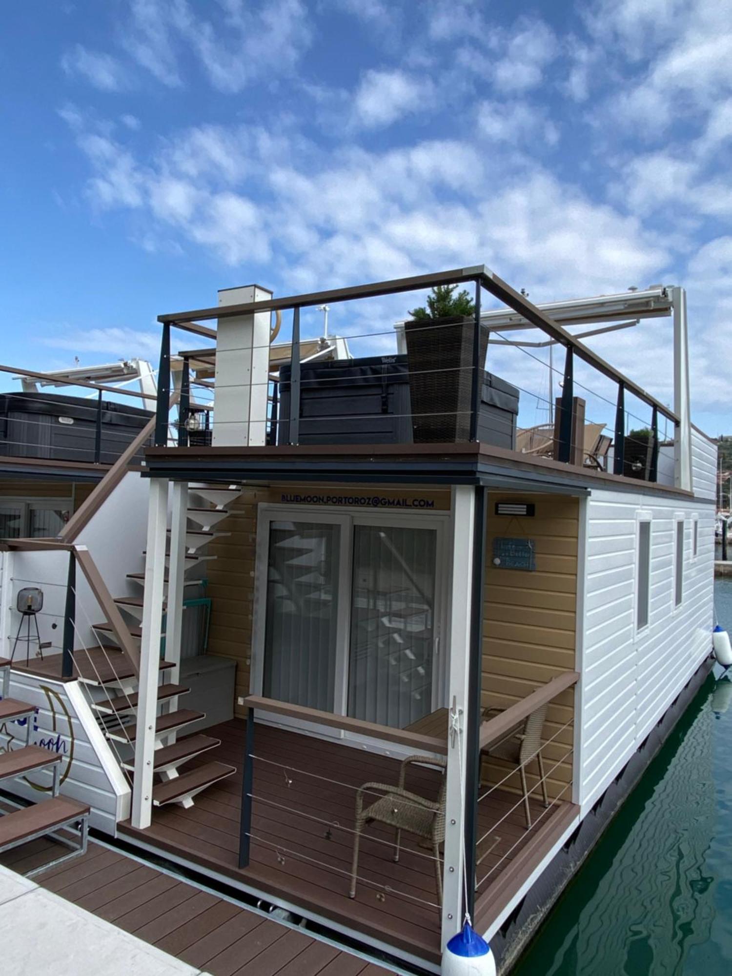 Floating House Blue Moon Villa Portoroz Luaran gambar