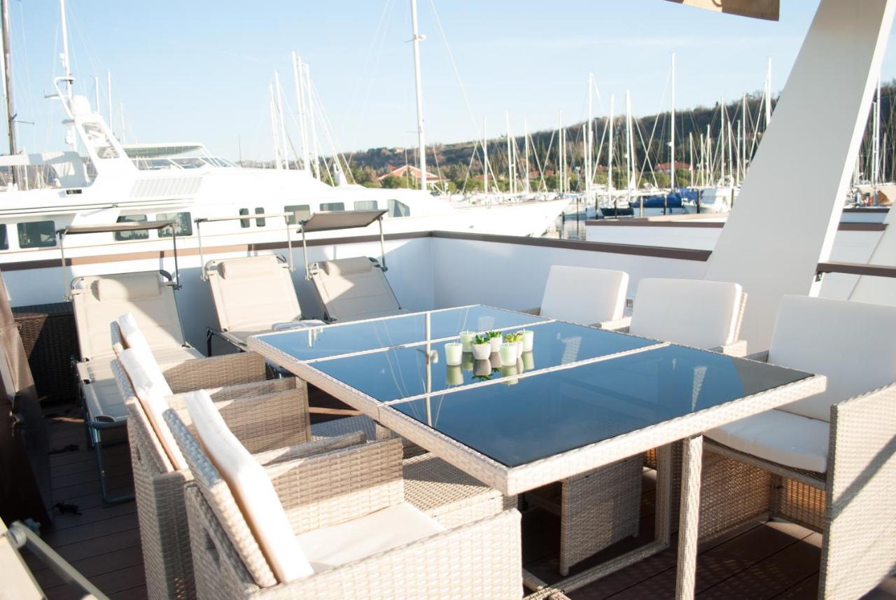 Floating House Blue Moon Villa Portoroz Luaran gambar